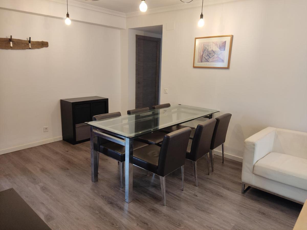 Bnap Gesta Apartment Oviedo Bagian luar foto