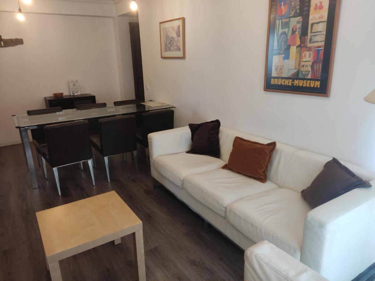 Bnap Gesta Apartment Oviedo Bagian luar foto