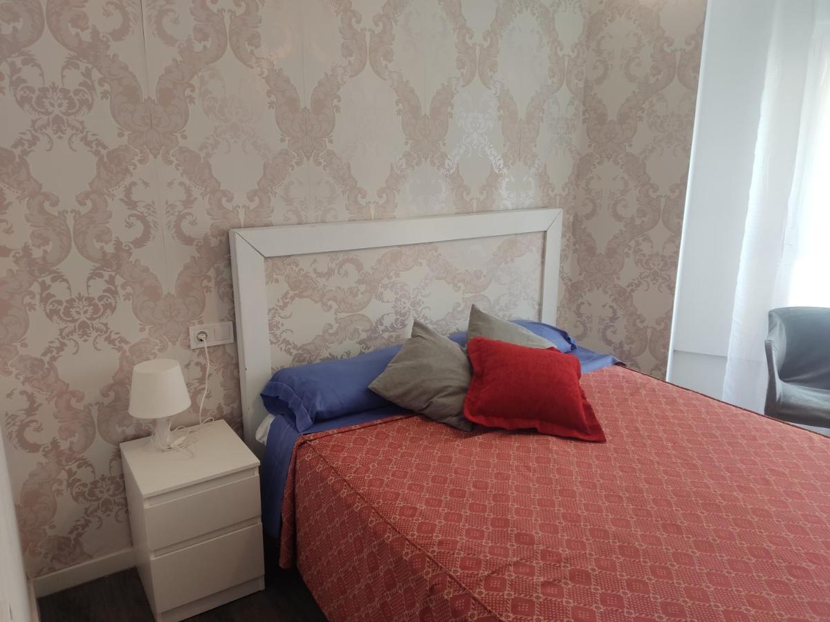 Bnap Gesta Apartment Oviedo Bagian luar foto