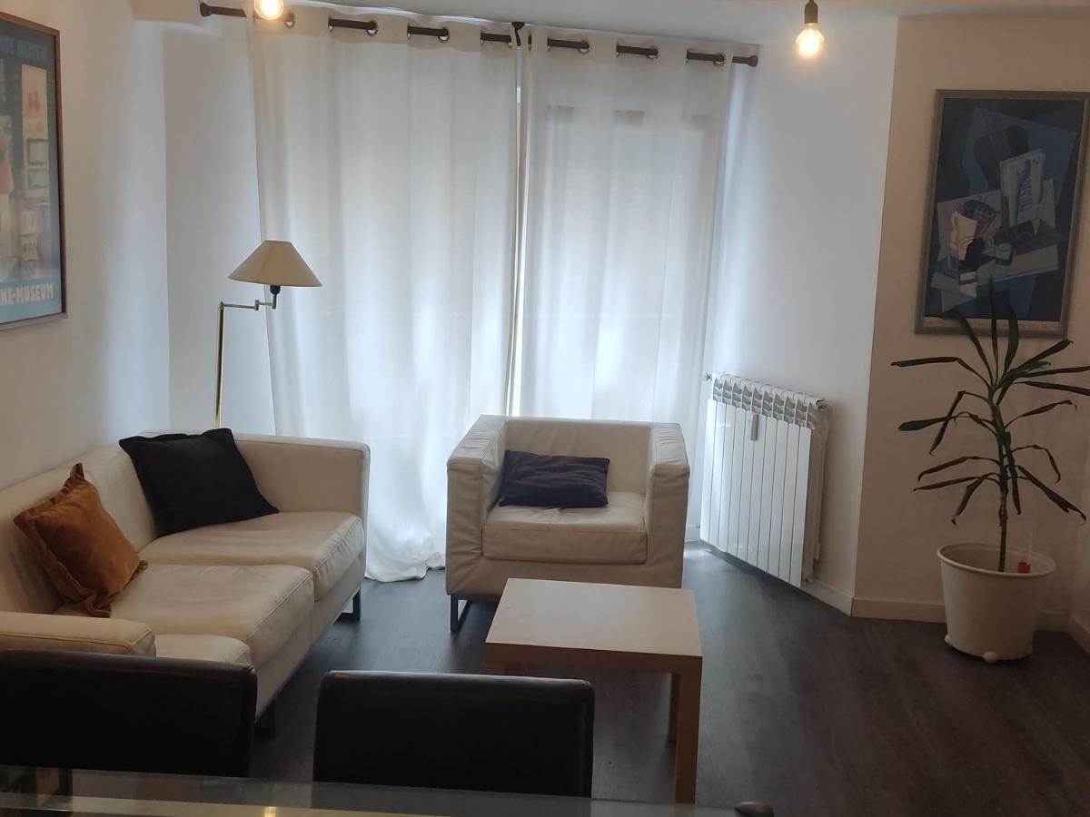 Bnap Gesta Apartment Oviedo Bagian luar foto