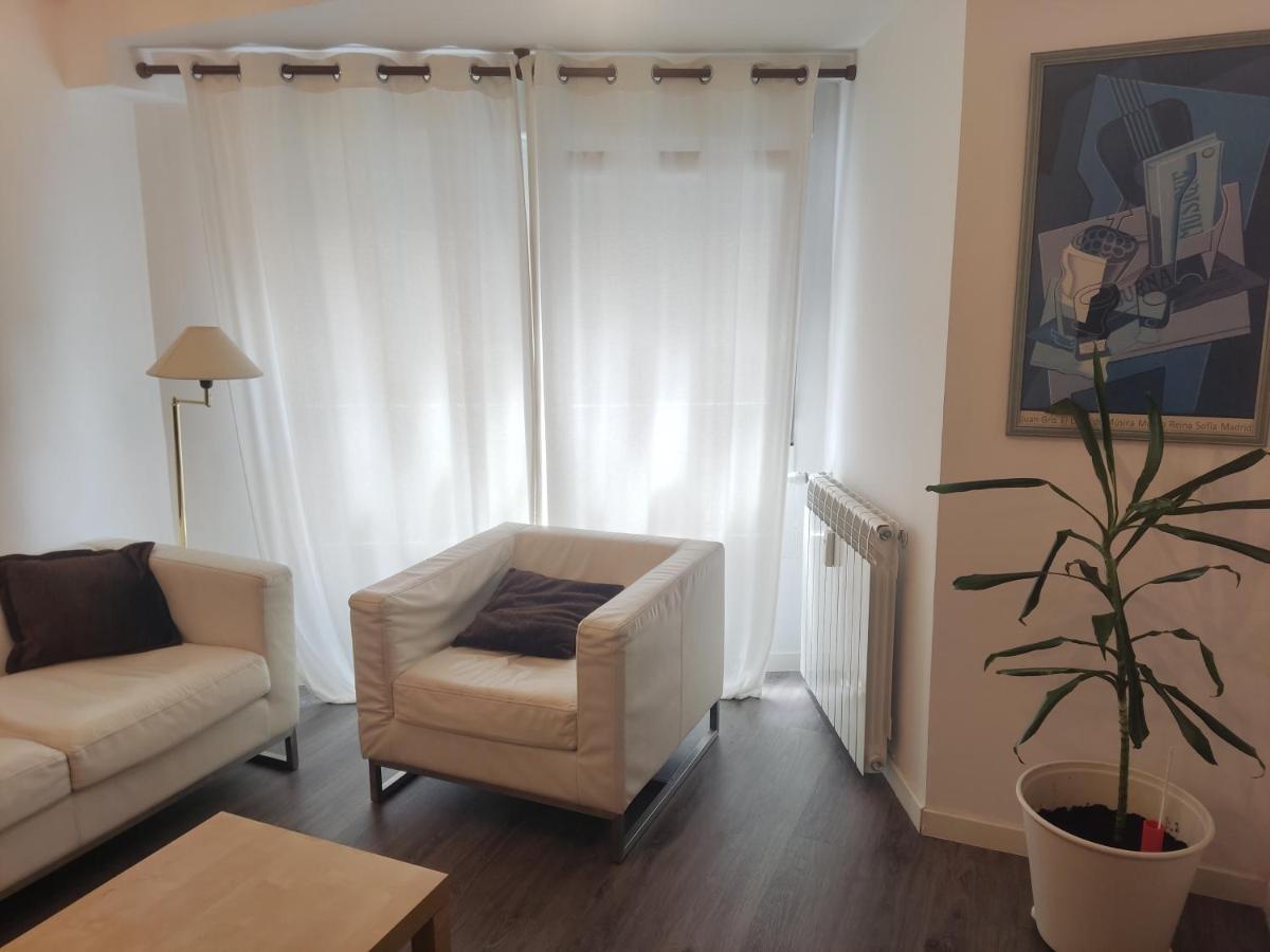 Bnap Gesta Apartment Oviedo Bagian luar foto