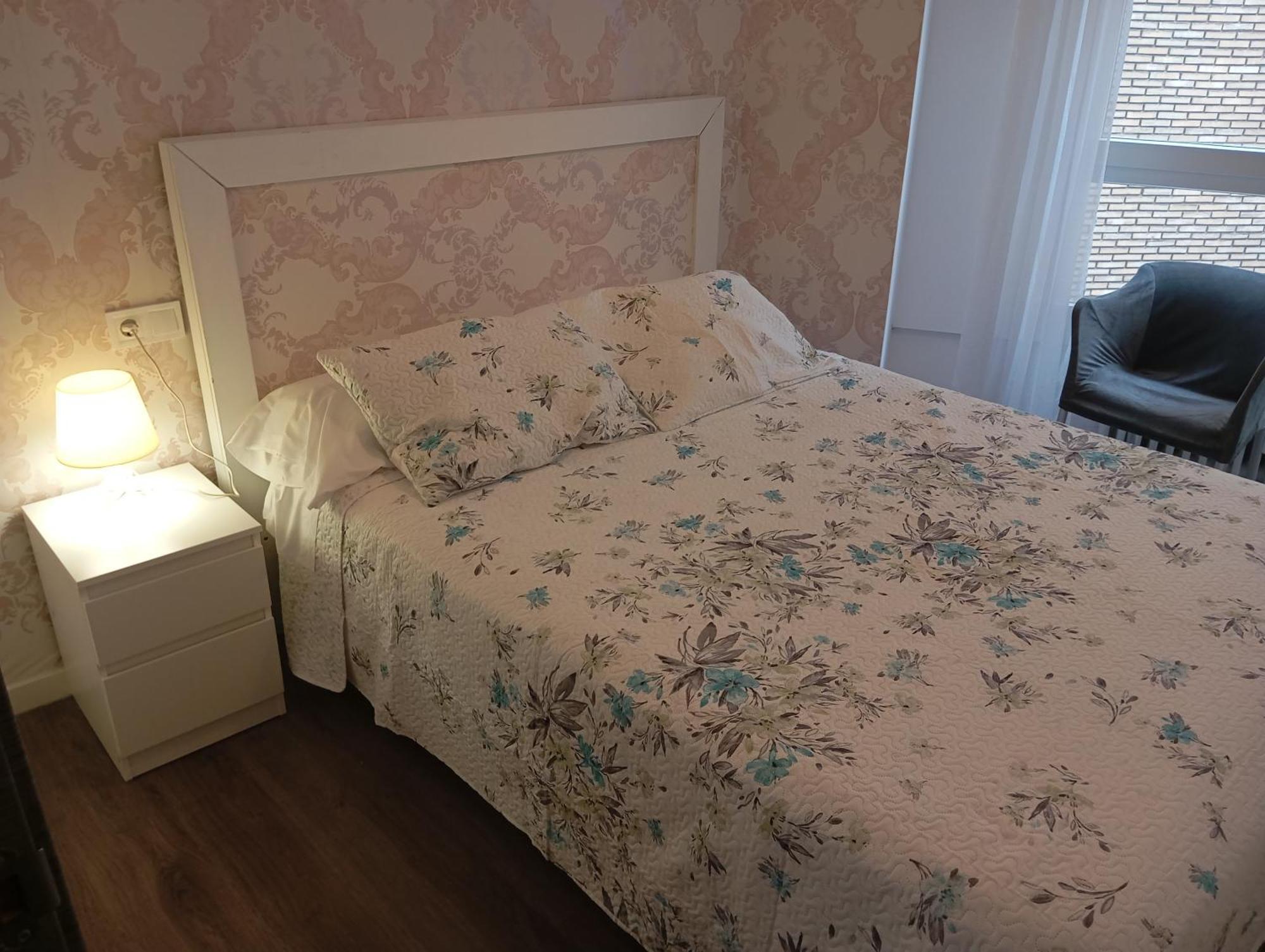 Bnap Gesta Apartment Oviedo Bagian luar foto