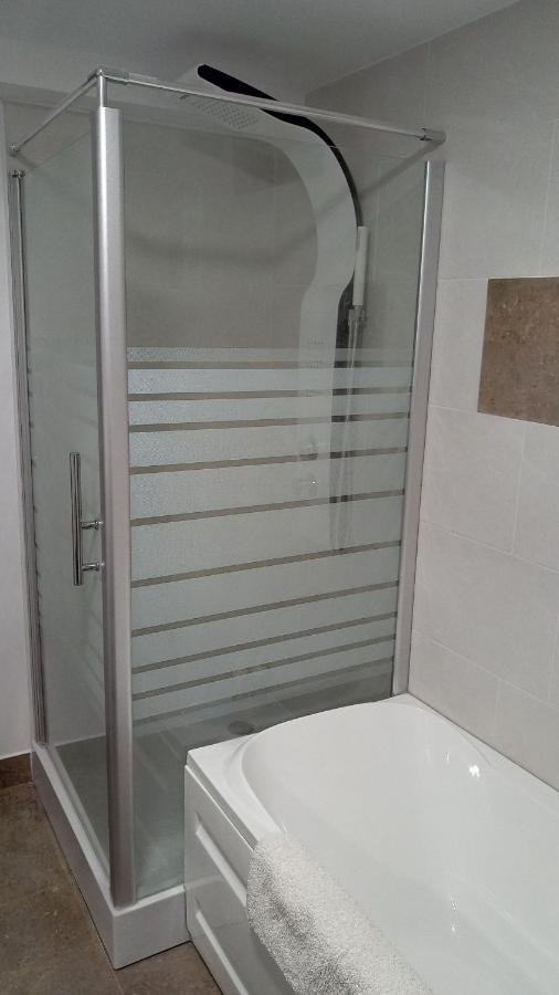 Bnap Gesta Apartment Oviedo Bagian luar foto
