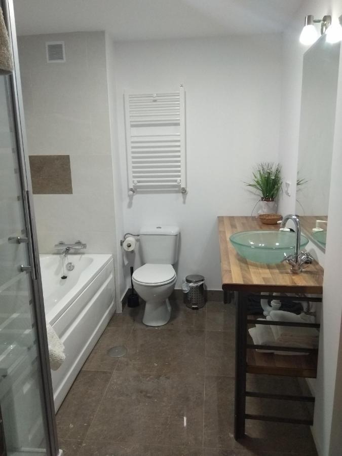 Bnap Gesta Apartment Oviedo Bagian luar foto