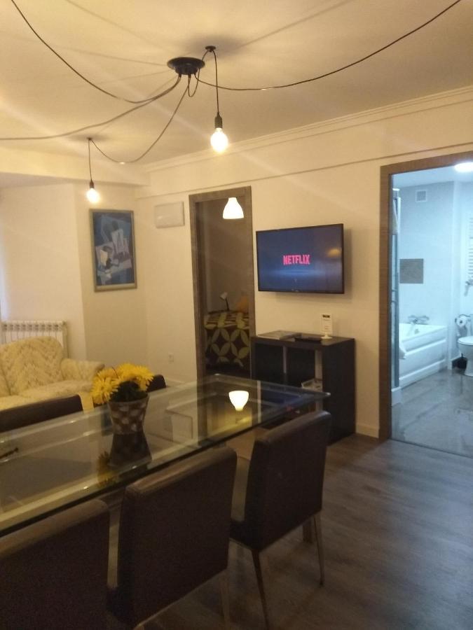 Bnap Gesta Apartment Oviedo Bagian luar foto