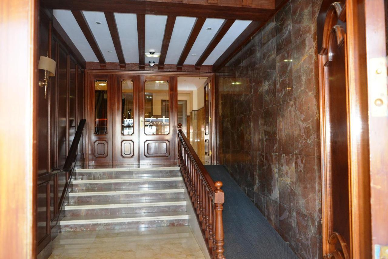 Bnap Gesta Apartment Oviedo Bagian luar foto